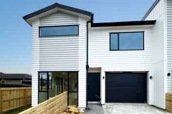 22E Royton Avenue, Mangere East