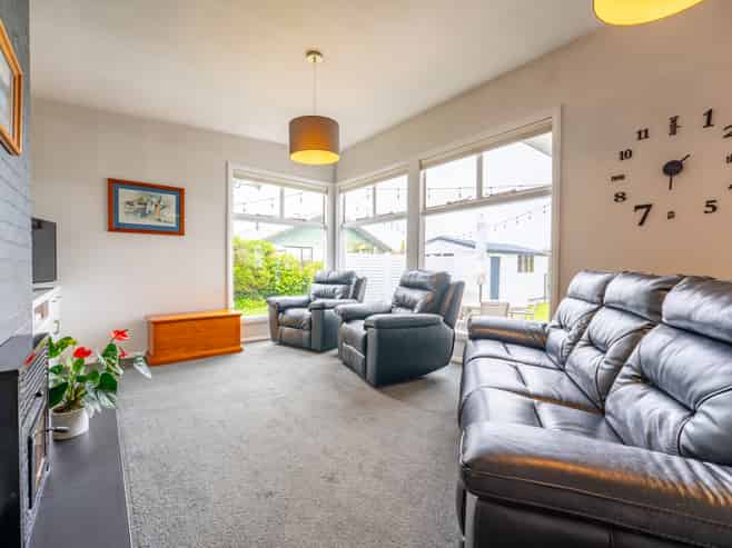 2 Paignton Street, West End