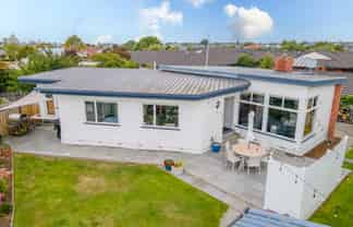 2 Paignton Street, West End