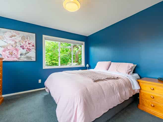 2 Paignton Street, West End