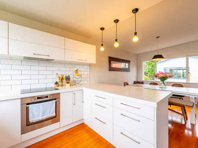 2 Paignton Street, West End