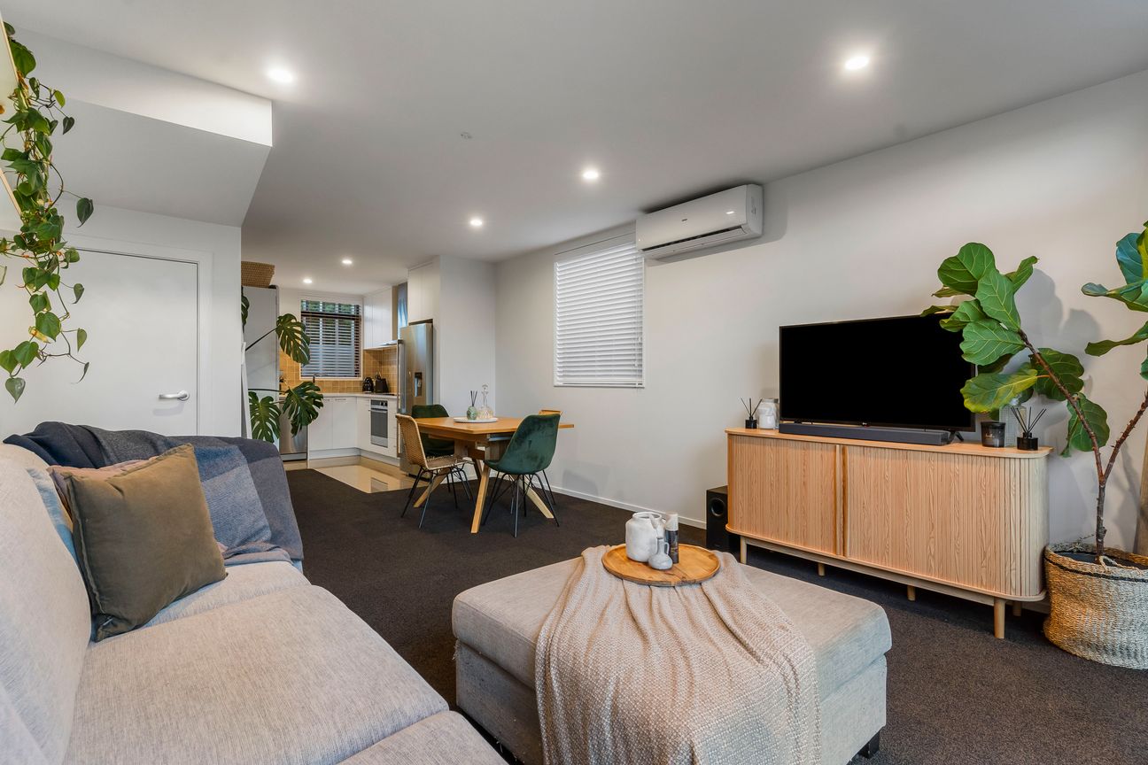 Priced to Sell - $750,000 - Vista 4