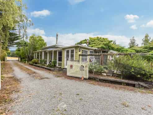 608 Wakefield-Kohatu Highway, Wakefield