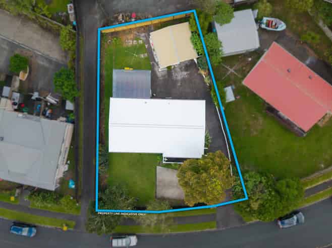 5 Taranui Place, Henderson