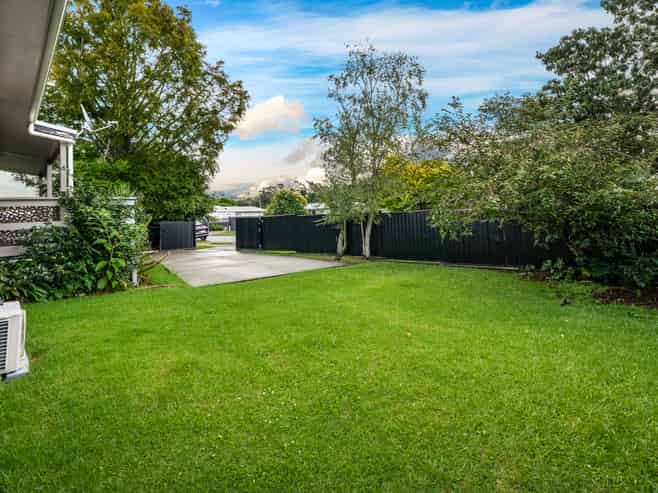 5 Taranui Place, Henderson