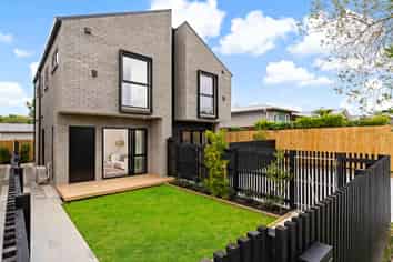 133B Riverpark Crescent, Henderson