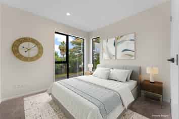 6 Riverpark Crescent, Henderson