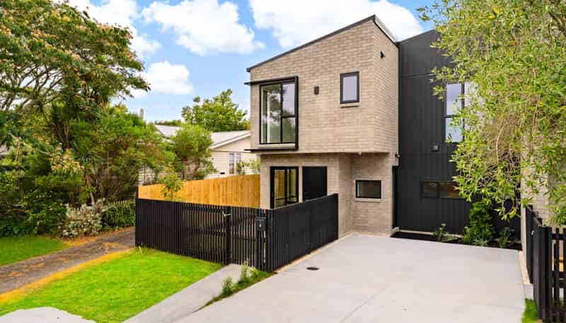 6 Riverpark Crescent, Henderson