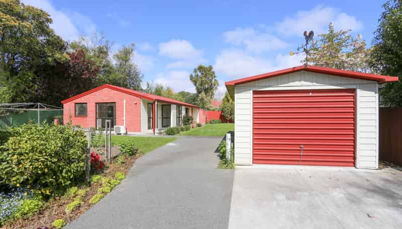 17A Scotston Avenue, Saint Albans