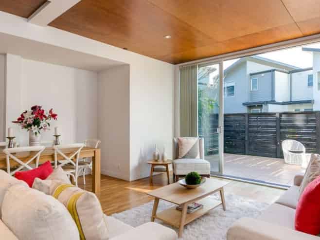 2/3 Severn Street, Island Bay