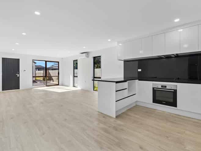 11/13 Kimpton Road, Papatoetoe