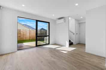 11C Kimpton Road, Papatoetoe