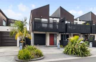 25 Desalt Drive, Hobsonville