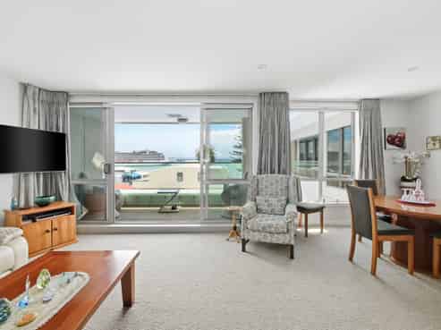 408/36 Victoria Road, Mount Maunganui