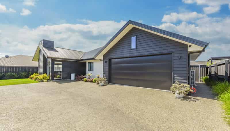 6 Blackbarn Close, Richmond