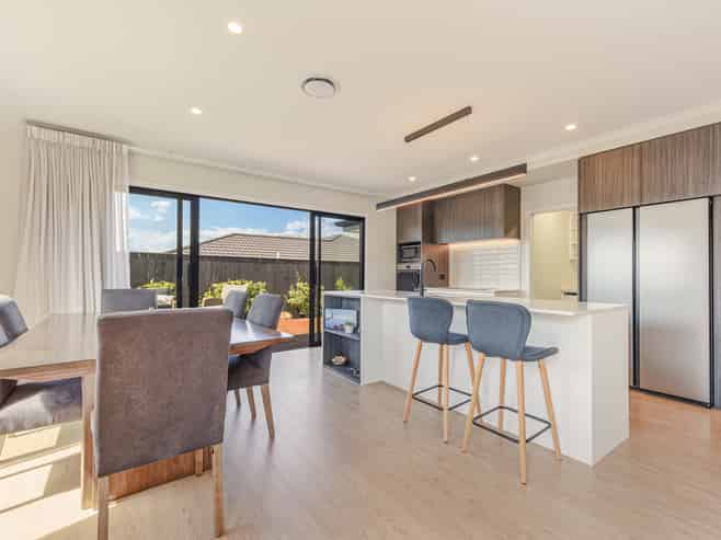 6 Blackbarn Close, Richmond