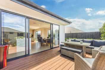 6 Blackbarn Close, Richmond