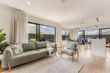 6 Blackbarn Close, Richmond