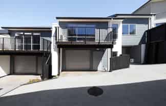 6 Ruakiwi Road, Hamilton Lake