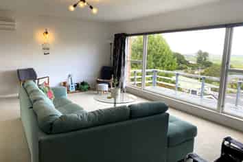 109 Kingsford Place, Thames