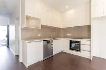 6 Rangimarie Close, Papakura