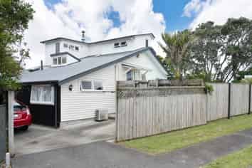 55 Commodore Drive, Lynfield