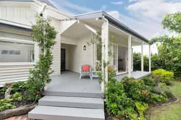 55 Commodore Drive, Lynfield