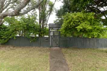 55 Commodore Drive, Lynfield