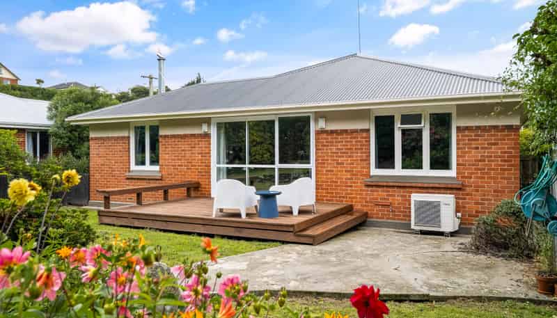 2 Rona Street, Saint Kilda