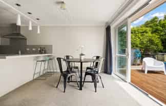 2 Rona Street, Saint Kilda