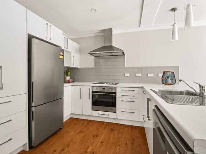 2 Rona Street, Saint Kilda