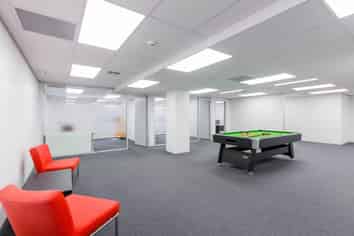 EXCELLENT EPSOM OFFICE WITH 26 PARKS
