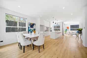 27C Lyndhurst Street, Waiotaiki Bay