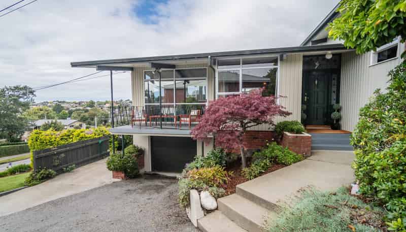 36 Athol Place, Marchwiel