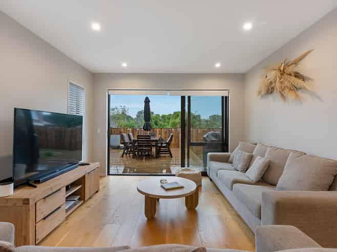 8A Jeff Place, Howick