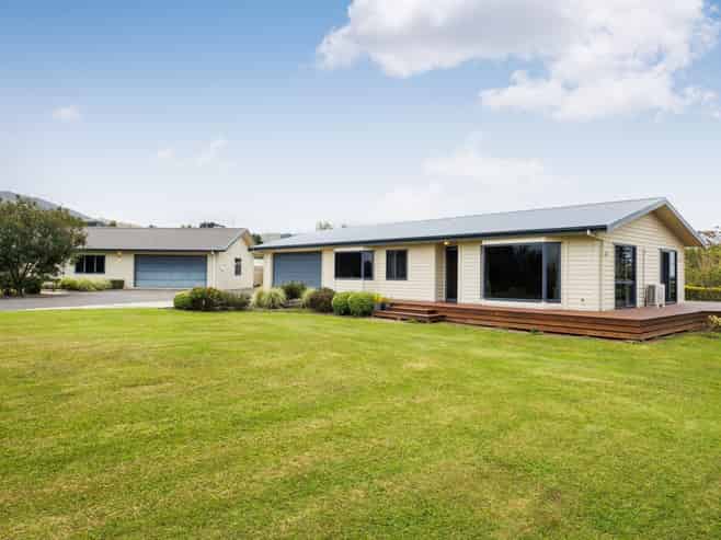 110 Williams Road, Tokomaru