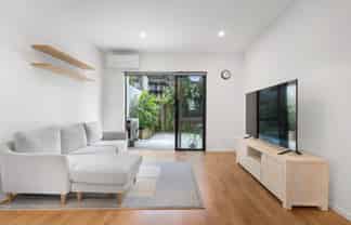 12/26 Springvale Drive, Albany