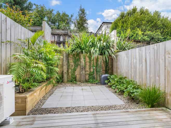 12/26 Springvale Drive, Albany