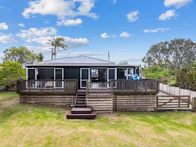 16 Batten Street, Wellsford