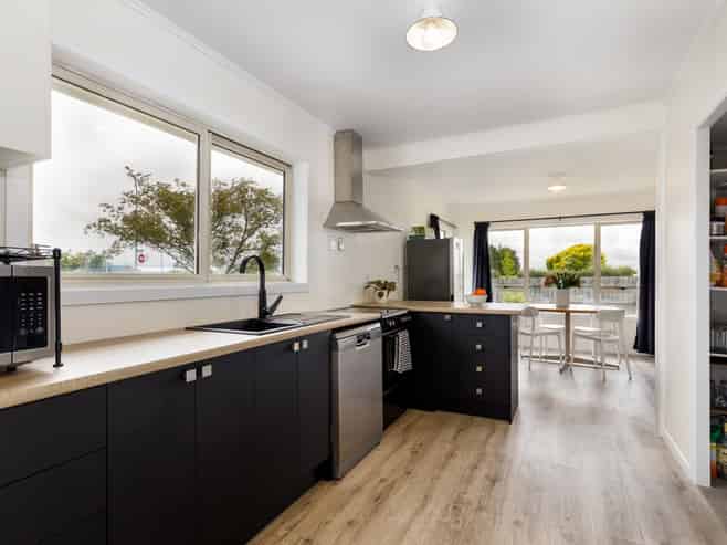 1 High Street, Renwick