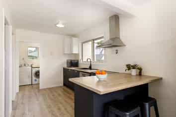 1 High Street, Renwick