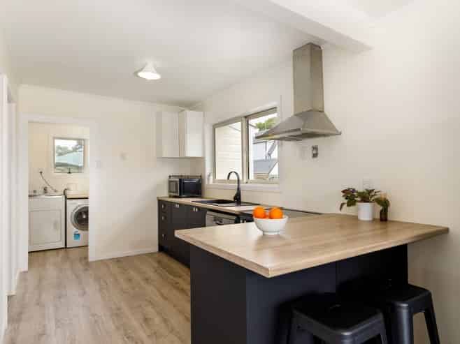 1 High Street, Renwick