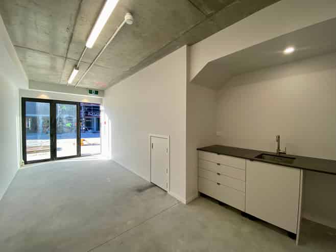 Ground floor commercial unit - Available now