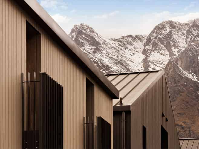 Ground floor commercial unit - Available now