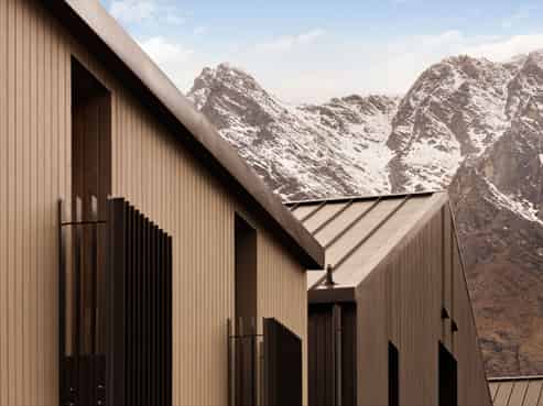 Ground floor commercial unit - Available now