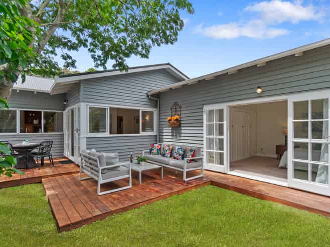 15 Duders Avenue, Devonport