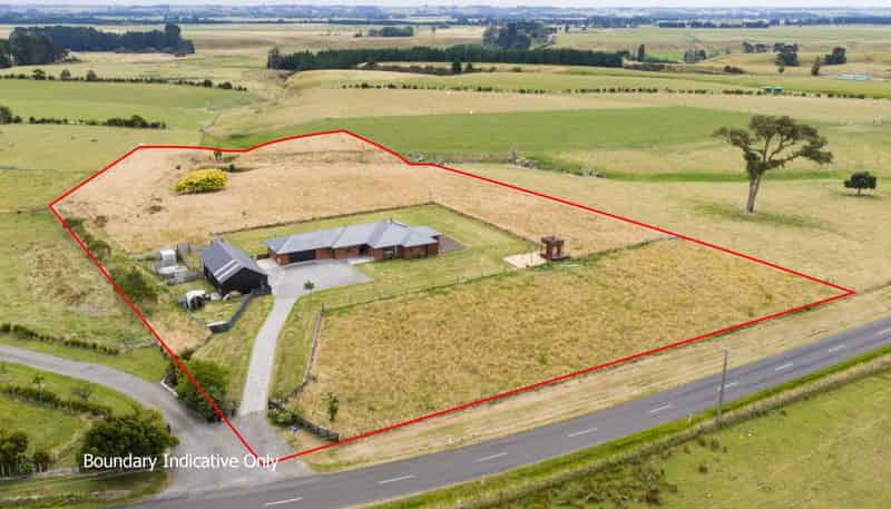 1061 Taonui Road, Colyton