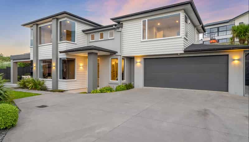 62 Armstrong Farm Drive, East Tamaki Heights