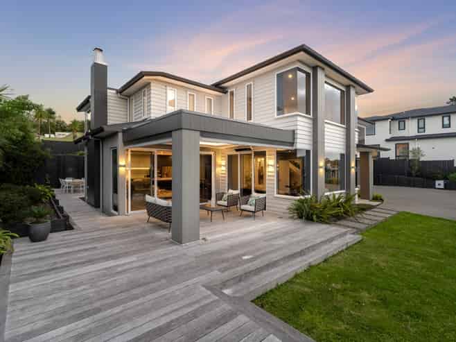 62 Armstrong Farm Drive, East Tamaki Heights