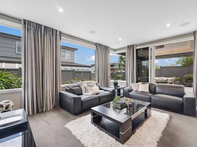 62 Armstrong Farm Drive, East Tamaki Heights